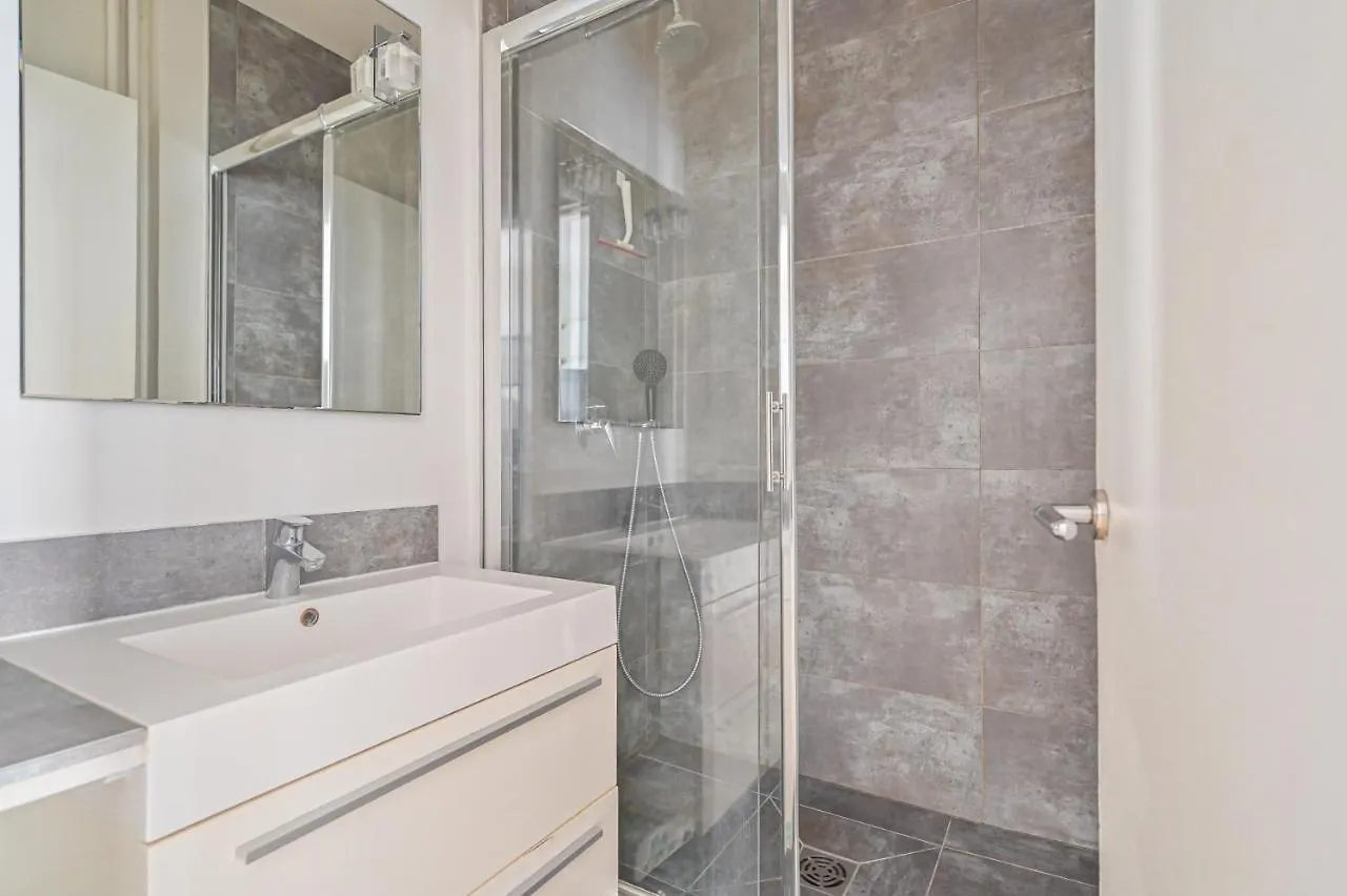 Radiant Flat - Spacious Studio Apartment - Marais Paříž